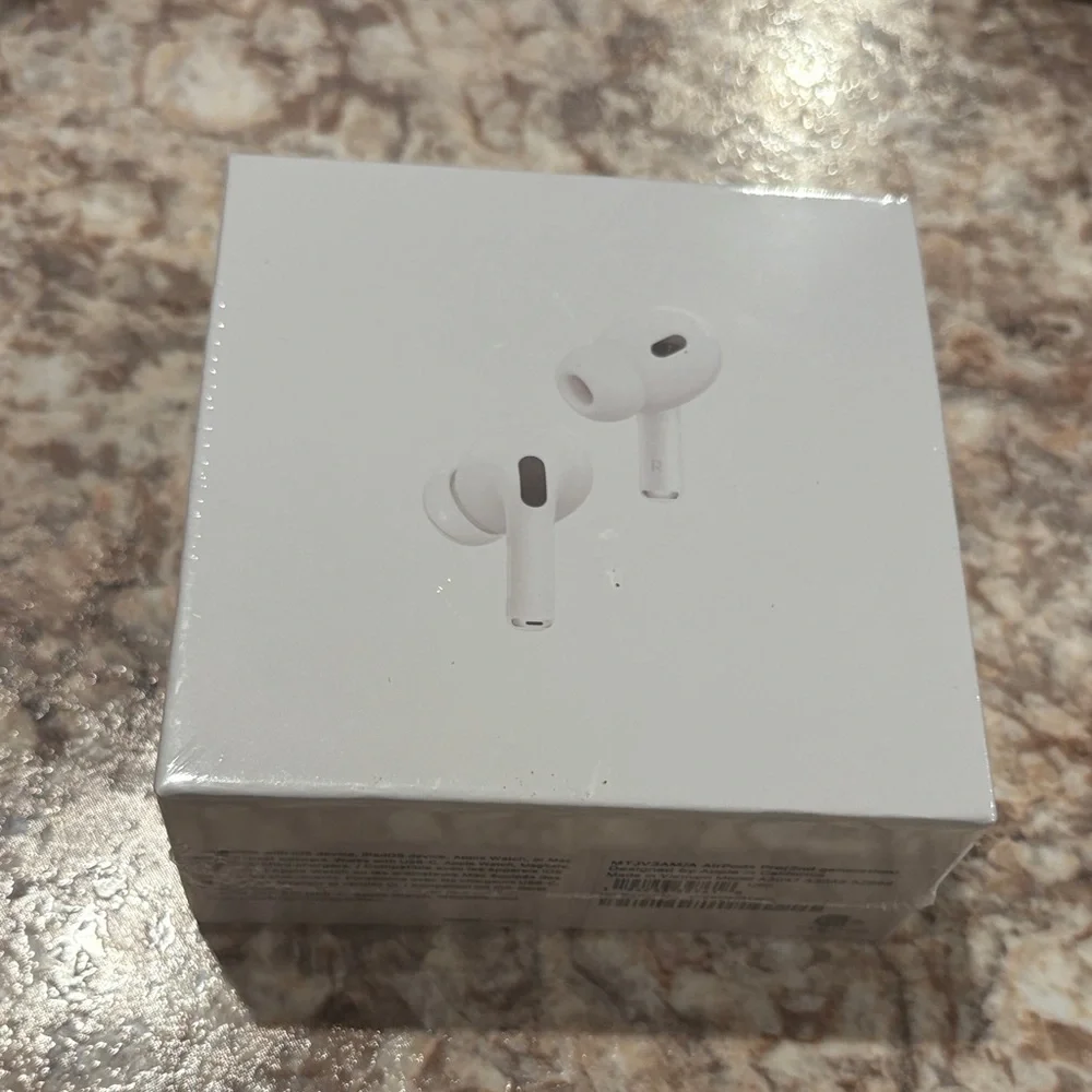 Apple AirPods Pro - Sleek White Design